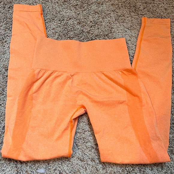 Orange Contour Seamless Leggings NVGTN - Picture 3 of 9